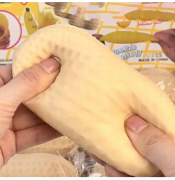 Gniotek Orzeszek Squishy Antystresowy Sensoryczny Slow Rising do Ściskania